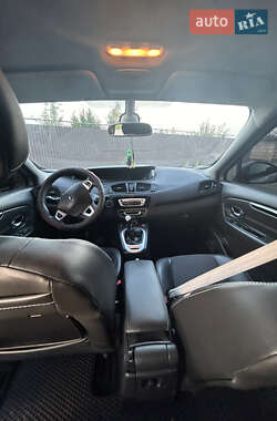 Минивэн Renault Grand Scenic 2012 в 