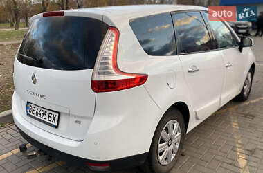 Минивэн Renault Grand Scenic 2010 в 