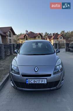 Минивэн Renault Grand Scenic 2009 в 