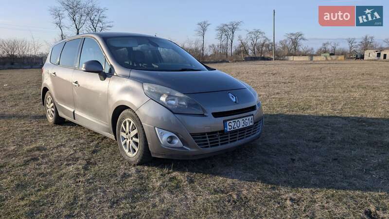 Мінівен Renault Grand Scenic 2010 в Дніпрі