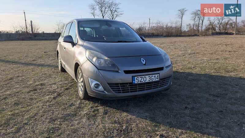 Мінівен Renault Grand Scenic 2010 в Дніпрі