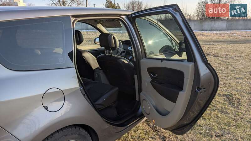 Мінівен Renault Grand Scenic 2010 в Дніпрі