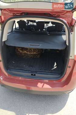 Минивэн Renault Grand Scenic 2010 в 