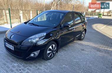 Renault Grand Scenic 2011