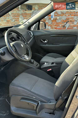 Мінівен Renault Grand Scenic 2014 в 