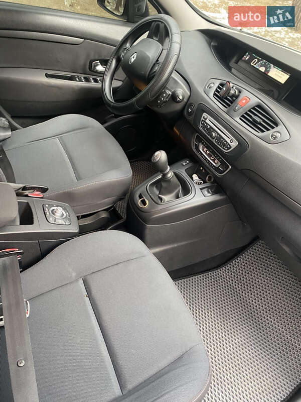 Мінівен Renault Grand Scenic 2010 в Чернігові