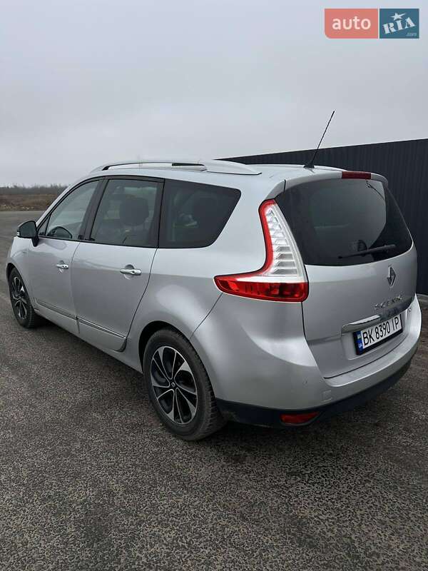 Минивэн Renault Grand Scenic 2016 в Дубровице