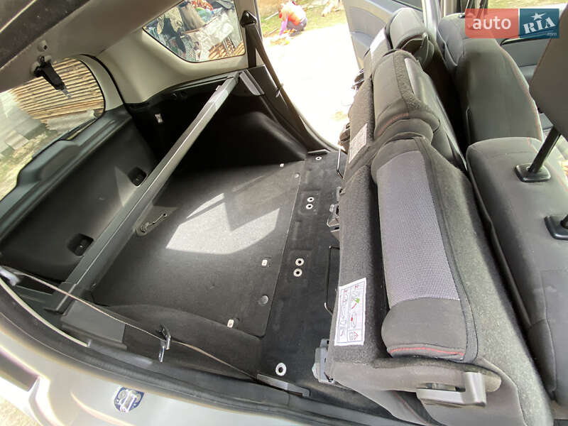 Мінівен Renault Grand Scenic 2012 в Чернігові