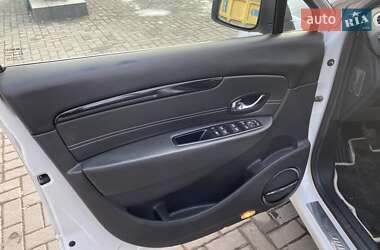 Минивэн Renault Grand Scenic 2013 в 