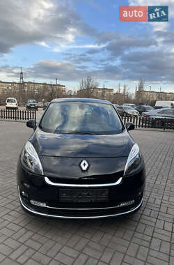 Минивэн Renault Grand Scenic 2012 в 
