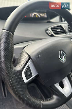 Минивэн Renault Grand Scenic 2012 в 
