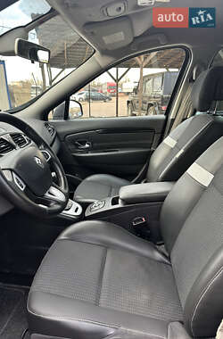 Минивэн Renault Grand Scenic 2012 в 