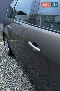Минивэн Renault Grand Scenic 2010 в 