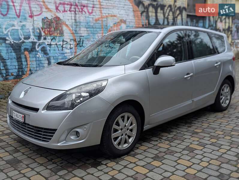 Renault Grand Scenic 2011