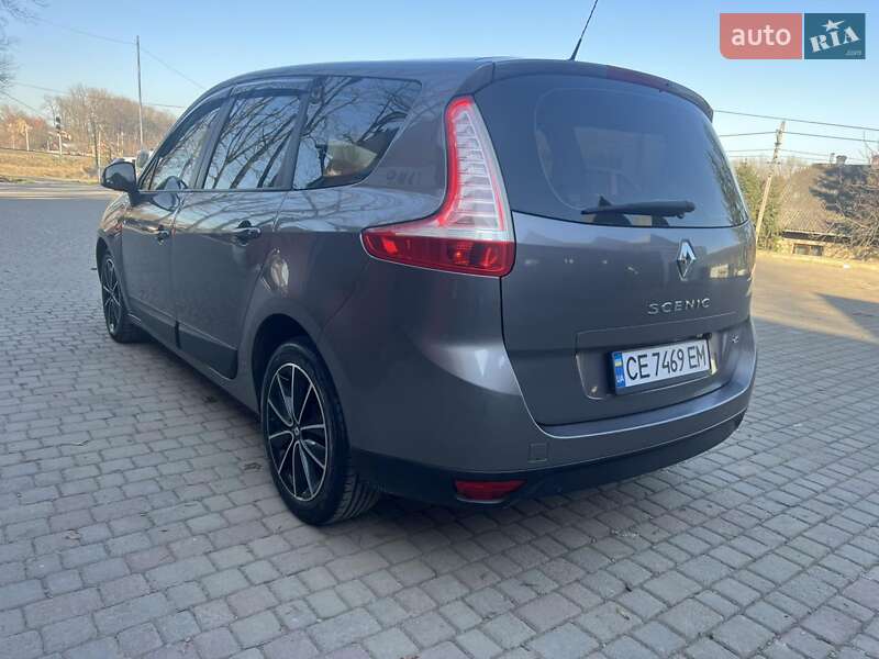 Мінівен Renault Grand Scenic 2012 в 