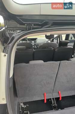 Минивэн Renault Grand Scenic 2012 в 