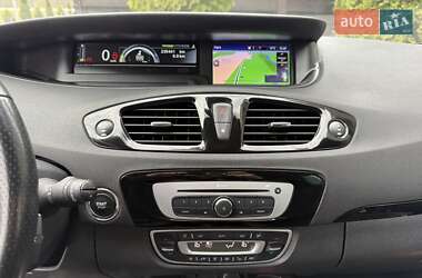 Мінівен Renault Grand Scenic 2015 в 