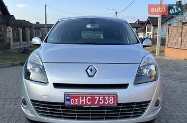 Минивэн Renault Grand Scenic 2009 в 