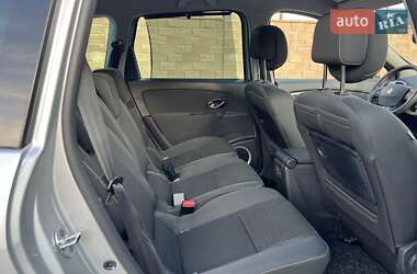 Минивэн Renault Grand Scenic 2009 в 