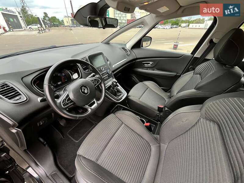 Минивэн Renault Grand Scenic 2017 в Киеве
