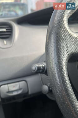 Мінівен Renault Grand Scenic 2005 в 
