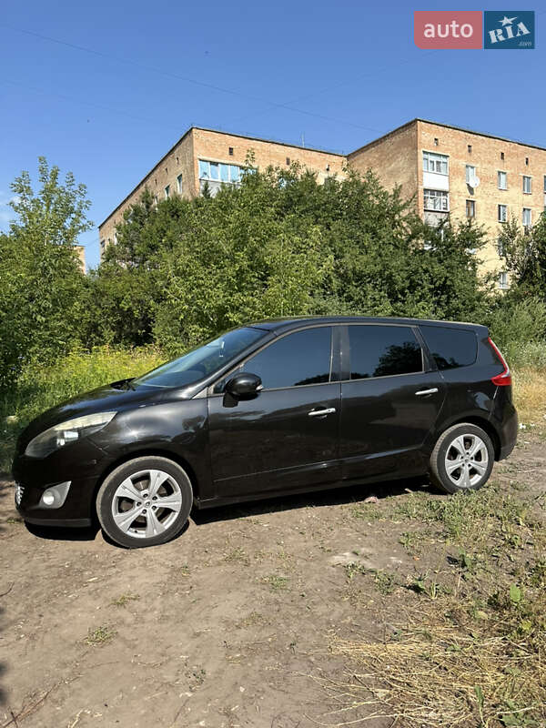 Минивэн Renault Grand Scenic 2009 в Нежине