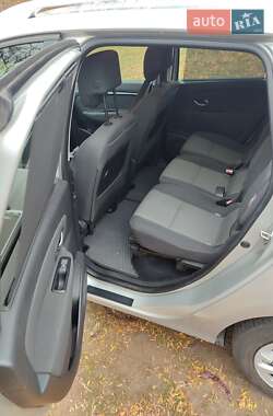 Мінівен Renault Grand Scenic 2013 в 