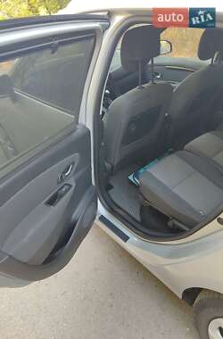 Мінівен Renault Grand Scenic 2013 в 