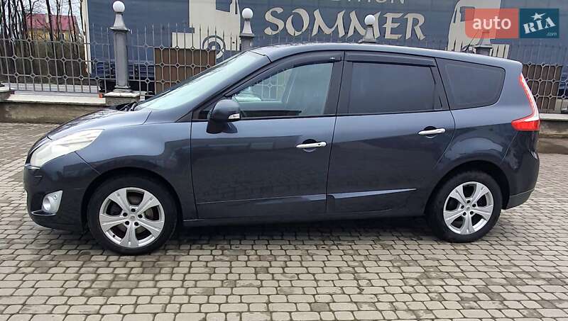 Минивэн Renault Grand Scenic 2010 в Снятине