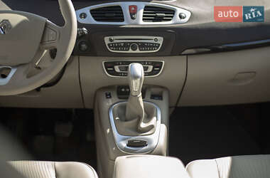 Мінівен Renault Grand Scenic 2010 в 
