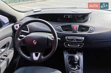 Минивэн Renault Grand Scenic 2010 в 