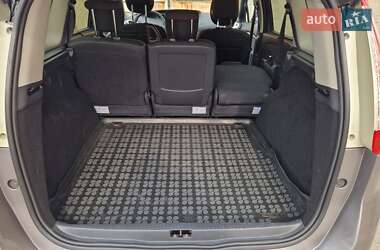 Минивэн Renault Grand Scenic 2011 в 
