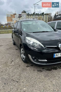 Минивэн Renault Grand Scenic 2012 в 