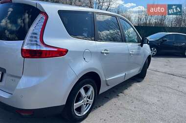 Минивэн Renault Grand Scenic 2013 в 