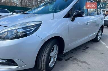 Минивэн Renault Grand Scenic 2013 в 