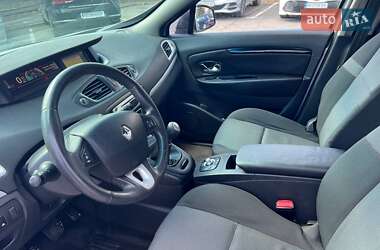 Минивэн Renault Grand Scenic 2013 в 