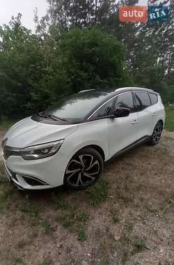 Минивэн Renault Grand Scenic 2016 в 