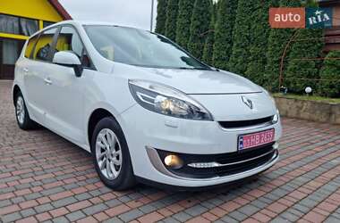 Минивэн Renault Grand Scenic 2012 в 