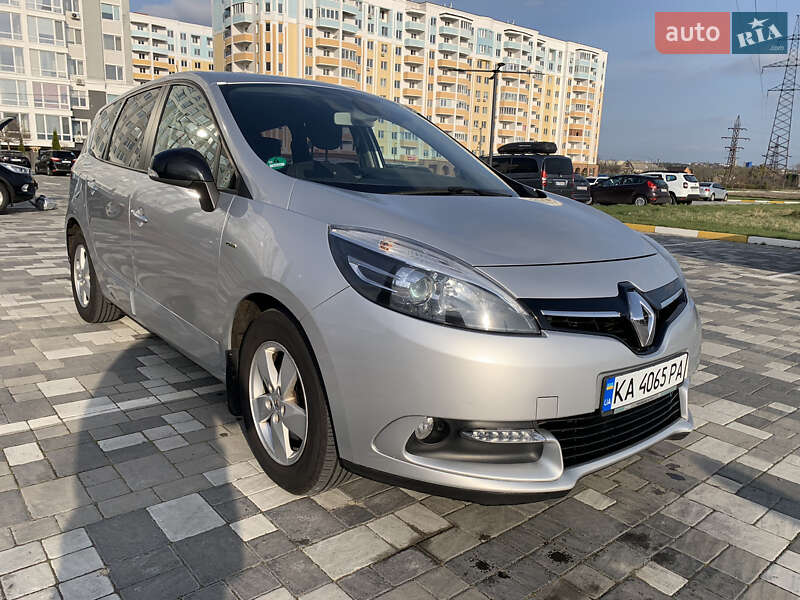 Минивэн Renault Grand Scenic 2015 в Ирпене