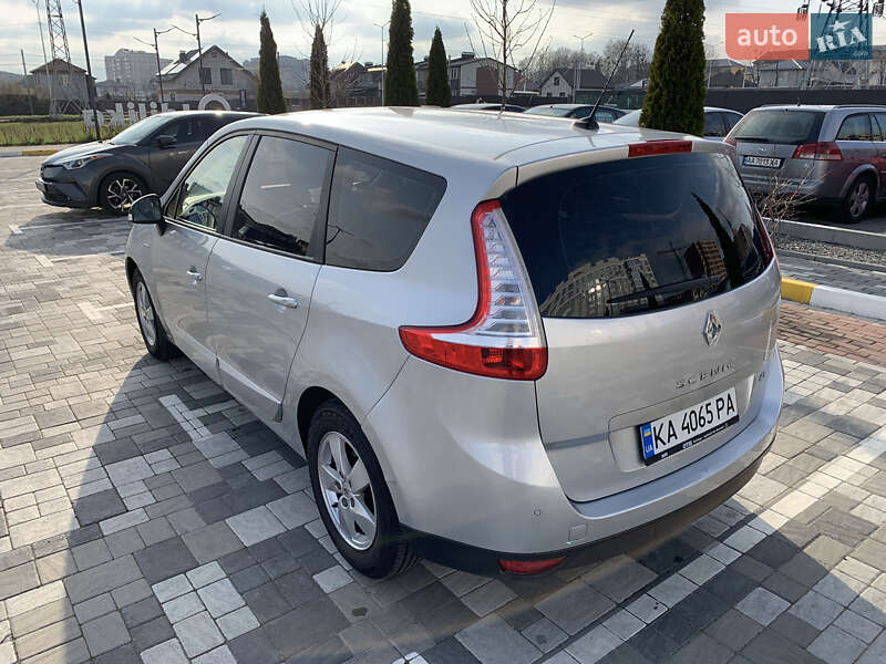 Минивэн Renault Grand Scenic 2015 в Ирпене