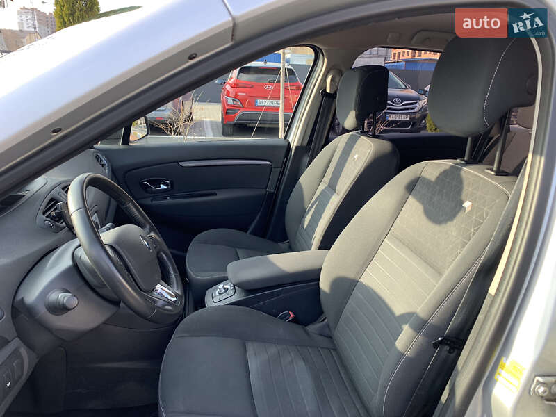 Минивэн Renault Grand Scenic 2015 в Ирпене