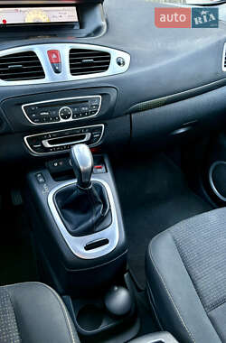 Мінівен Renault Grand Scenic 2009 в 
