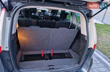 Минивэн Renault Grand Scenic 2011 в 