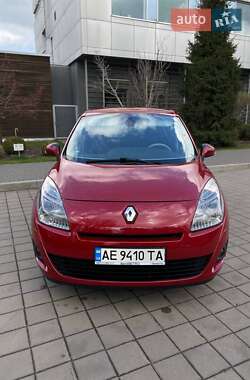 Минивэн Renault Grand Scenic 2010 в Черкассах