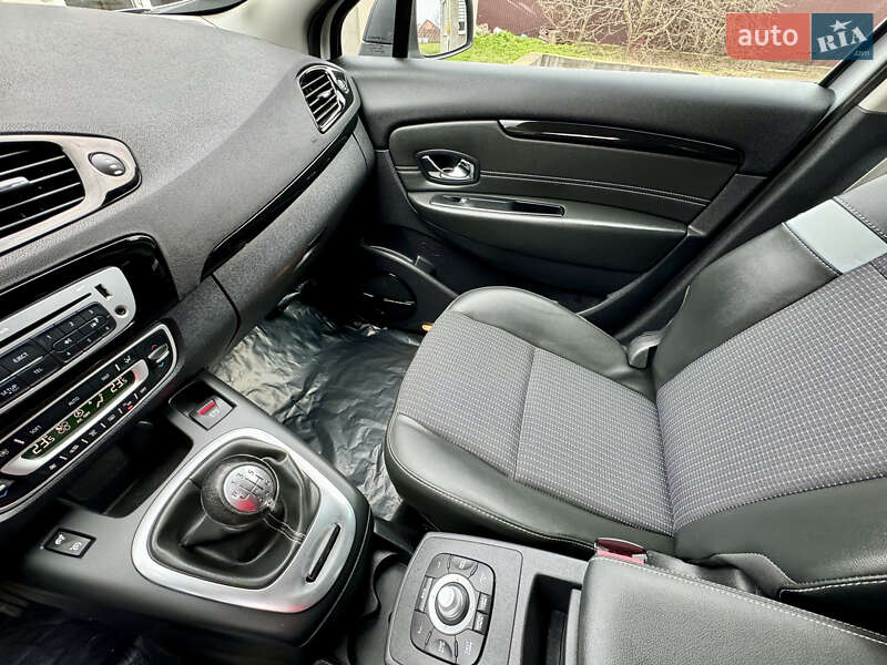 Мінівен Renault Grand Scenic 2013 в Луцьку