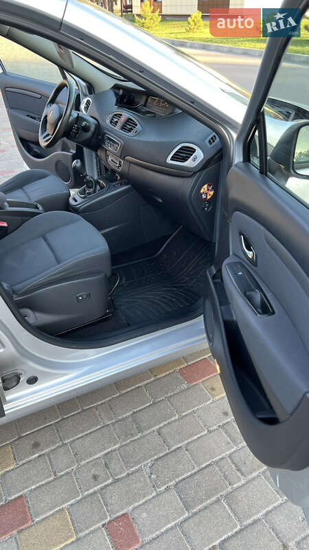 Мінівен Renault Grand Scenic 2010 в Решетилівці
