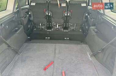 Минивэн Renault Grand Scenic 2011 в 
