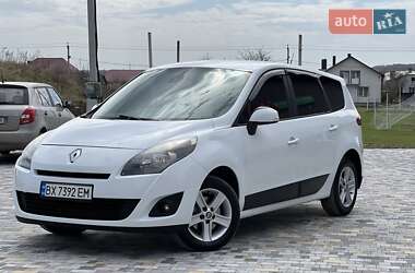 Минивэн Renault Grand Scenic 2009 в 