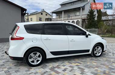 Минивэн Renault Grand Scenic 2009 в 