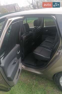 Минивэн Renault Grand Scenic 2008 в 